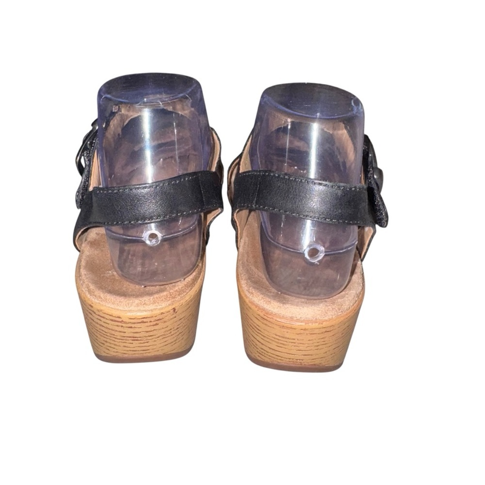 Dansko Black Leather Wedge Sandals Size 38 EU 7.5 8 Comfort Buckle Strap - Picture 5 of 6